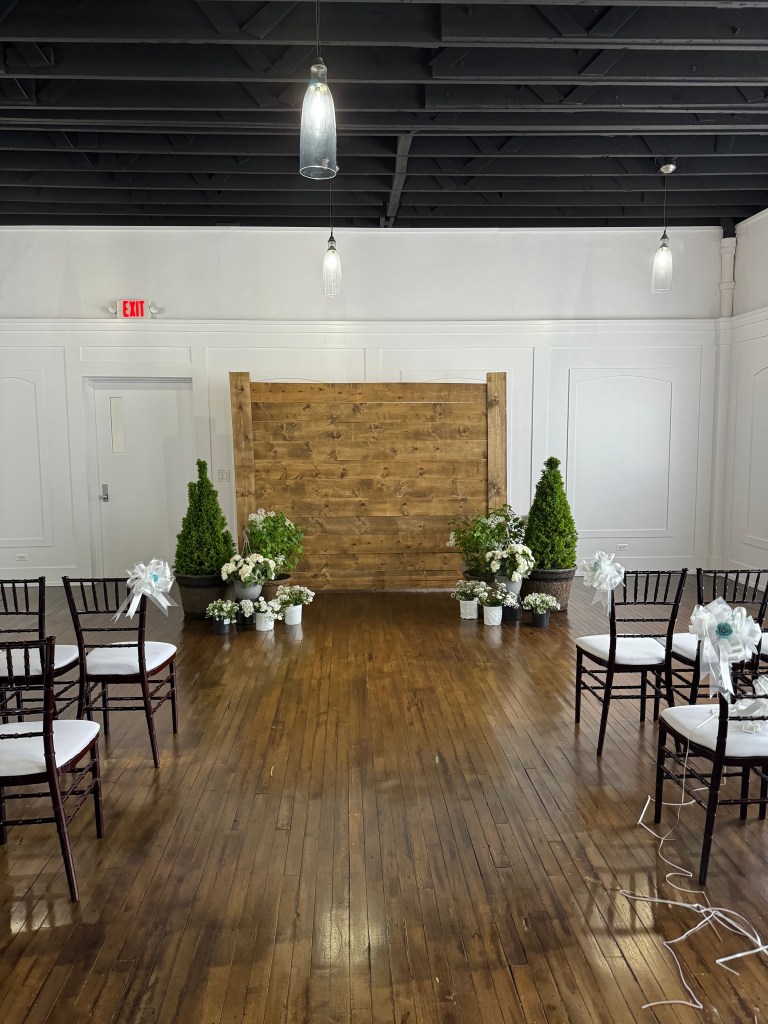 Image of wooden picture backdrop